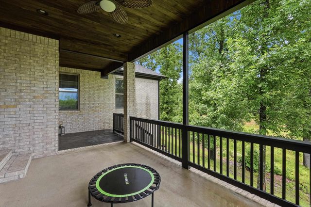 8568 Rapid Water Dr, Sherwood, AR 72120