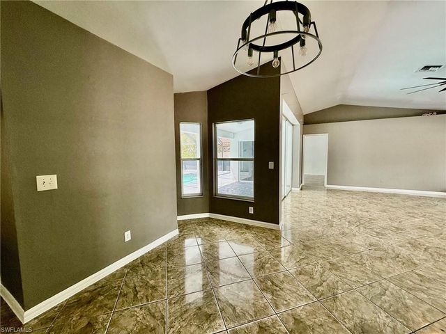 4070 Golden Gate BLVD E, Naples, FL 34120