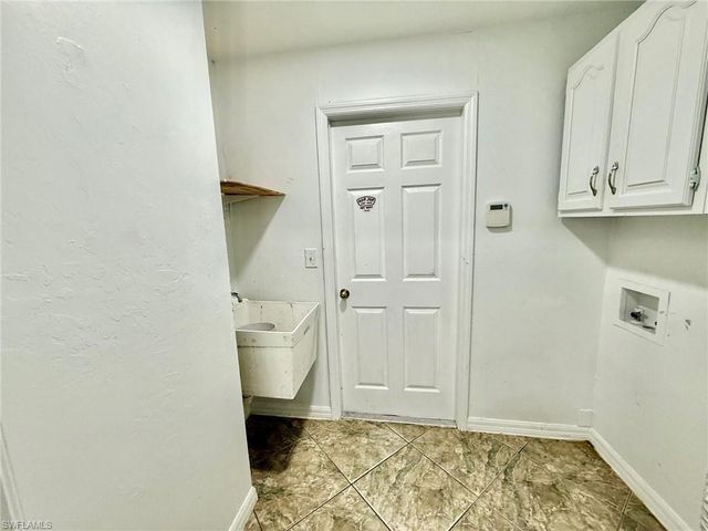 4070 Golden Gate BLVD E, Naples, FL 34120