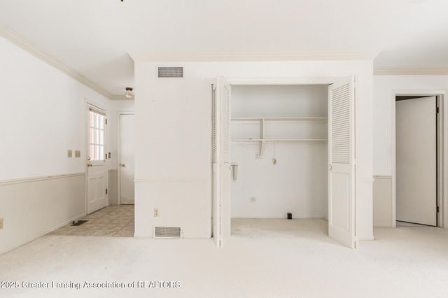 998 Walbridge Drive, East Lansing, MI 48823