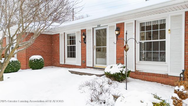 998 Walbridge Drive, East Lansing, MI 48823