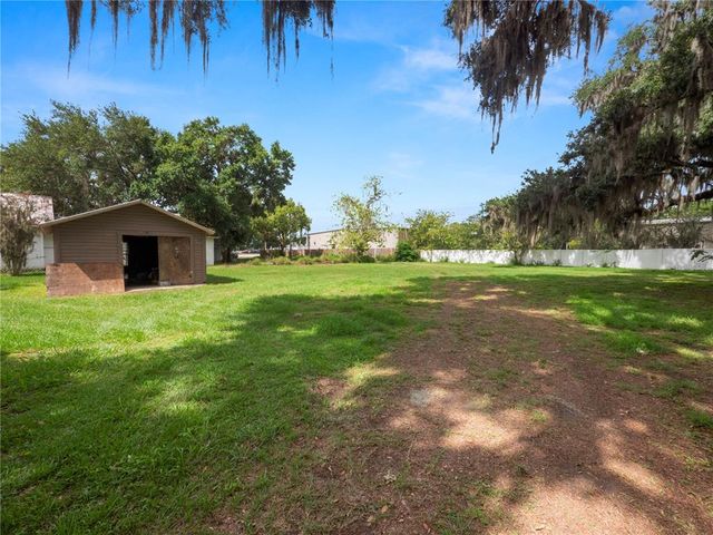 116 S LANIER AVENUE, Fort Meade, FL 33841