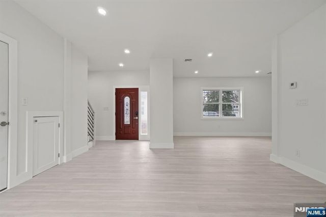 411 A Clinton Avenue, Northvale, NJ 07647