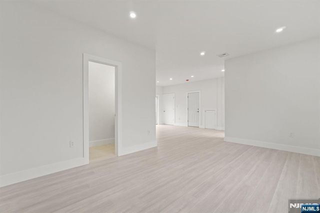 411 A Clinton Avenue, Northvale, NJ 07647