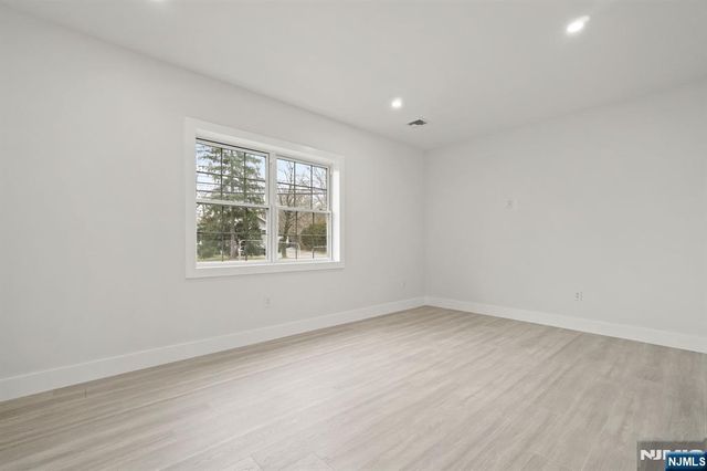 411 A Clinton Avenue, Northvale, NJ 07647