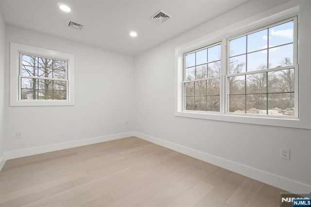 411 A Clinton Avenue, Northvale, NJ 07647