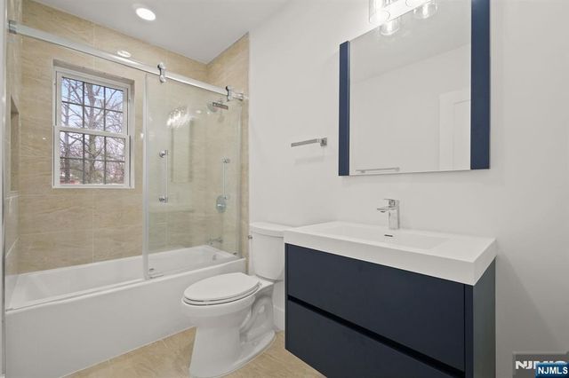 411 A Clinton Avenue, Northvale, NJ 07647