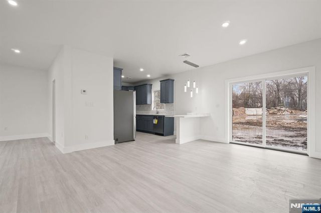 411 A Clinton Avenue, Northvale, NJ 07647
