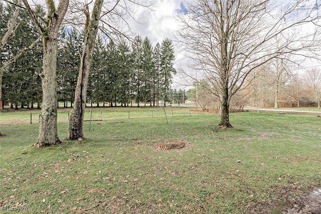 16860 Snyder Road, Chagrin Falls, OH 44023