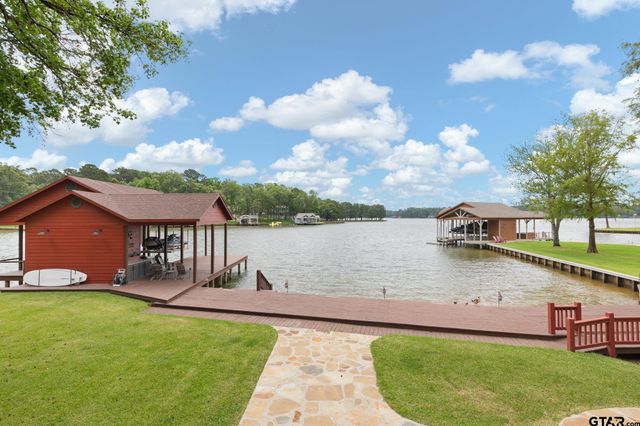 307 King Laurence Ct, Scroggins, TX 75480