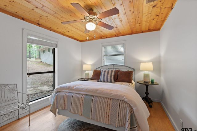 307 King Laurence Ct, Scroggins, TX 75480