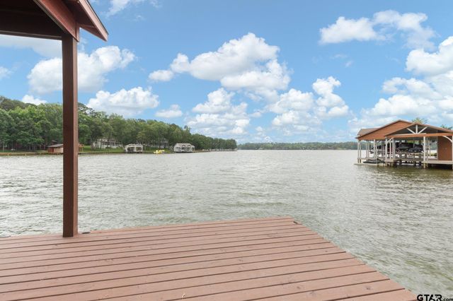 307 King Laurence Ct, Scroggins, TX 75480