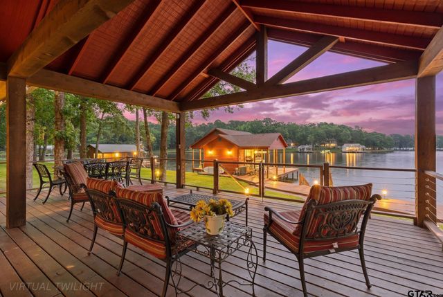 307 King Laurence Ct, Scroggins, TX 75480