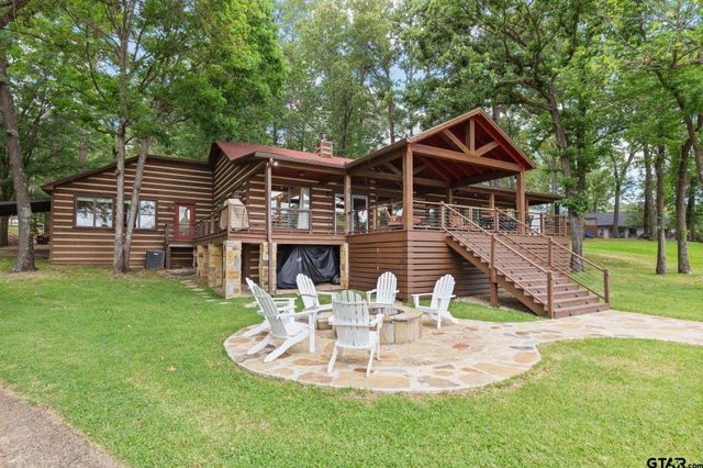 307 King Laurence Ct, Scroggins, TX 75480