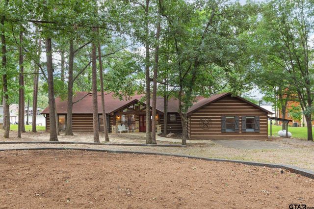307 King Laurence Ct, Scroggins, TX 75480