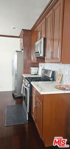 2900 W 80th Street, Inglewood, CA 90305