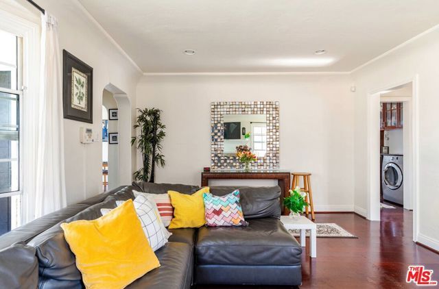 2900 W 80th Street, Inglewood, CA 90305