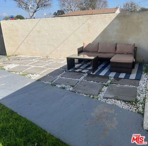 2900 W 80th Street, Inglewood, CA 90305