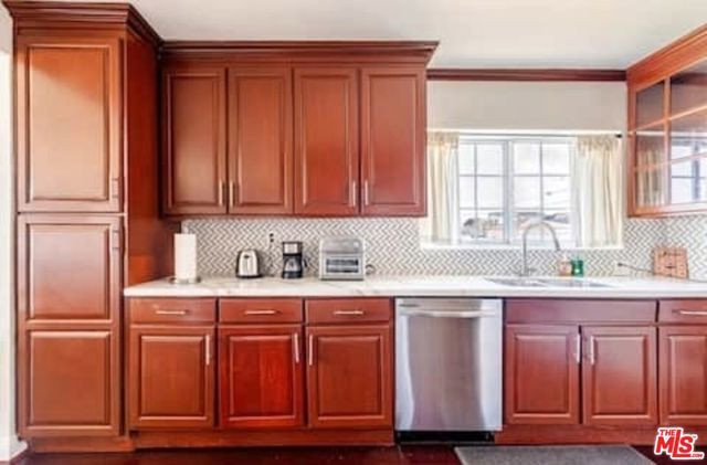 2900 W 80th Street, Inglewood, CA 90305