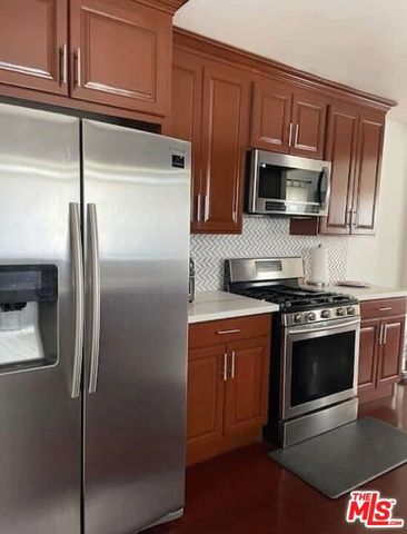 2900 W 80th Street, Inglewood, CA 90305