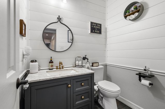 107 Falls Creek Lane, Gunter, TX 75058