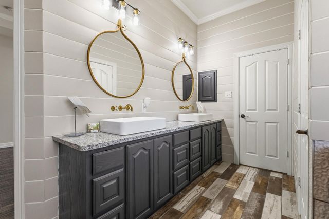 107 Falls Creek Lane, Gunter, TX 75058