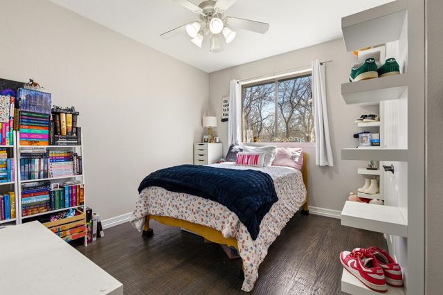 107 Falls Creek Lane, Gunter, TX 75058