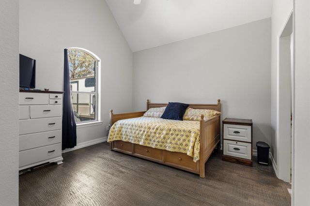 107 Falls Creek Lane, Gunter, TX 75058