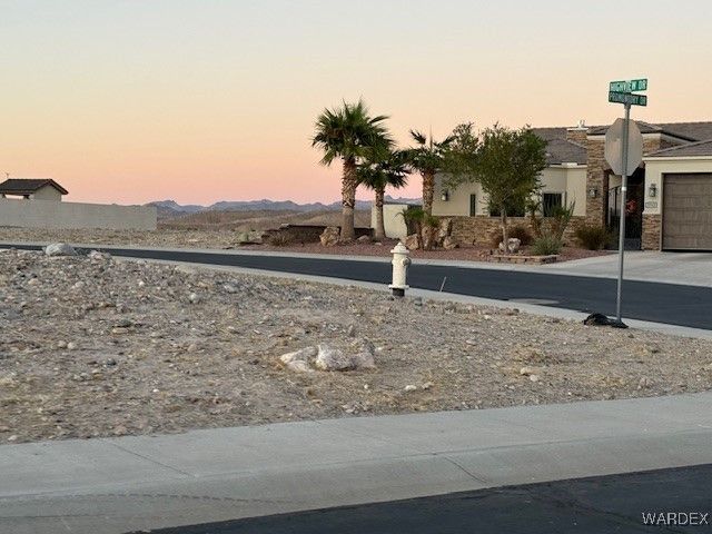 2729 Promontory Drive, Bullhead City, AZ 86429