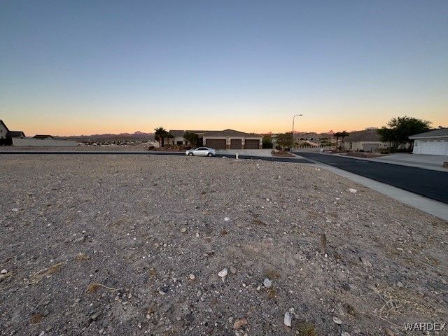 2729 Promontory Drive, Bullhead City, AZ 86429