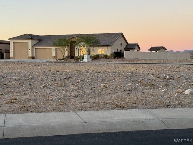 2729 Promontory Drive, Bullhead City, AZ 86429