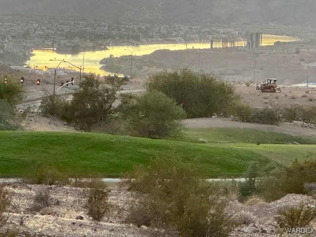 2729 Promontory Drive, Bullhead City, AZ 86429