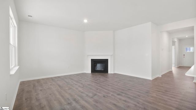211 Alistar Avenue, Gray Court, SC 29645