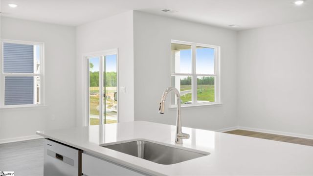 211 Alistar Avenue, Gray Court, SC 29645