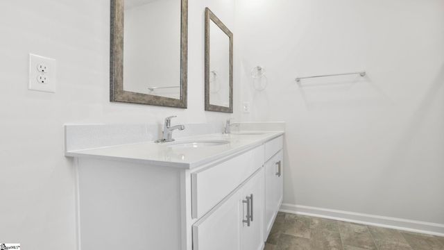 211 Alistar Avenue, Gray Court, SC 29645