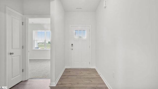 211 Alistar Avenue, Gray Court, SC 29645