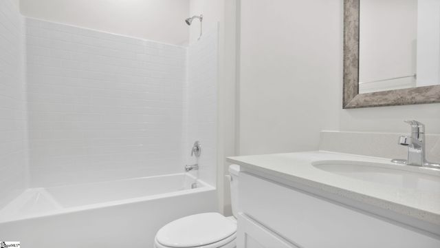 211 Alistar Avenue, Gray Court, SC 29645