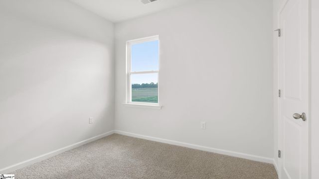 211 Alistar Avenue, Gray Court, SC 29645