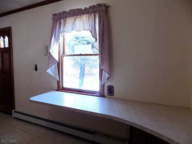 21 Romondt Rd, Pequannock Twp., NJ 07444