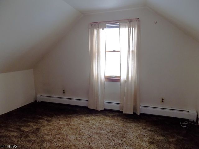 21 Romondt Rd, Pequannock Twp., NJ 07444