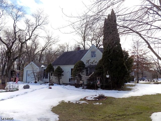 21 Romondt Rd, Pequannock Twp., NJ 07444