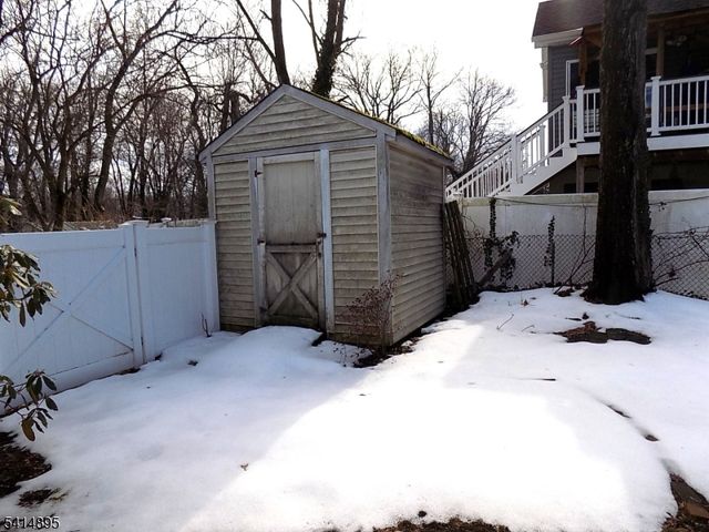 21 Romondt Rd, Pequannock Twp., NJ 07444