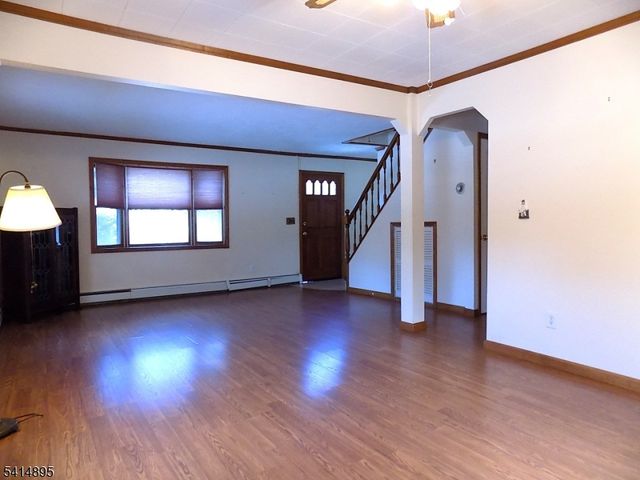 21 Romondt Rd, Pequannock Twp., NJ 07444