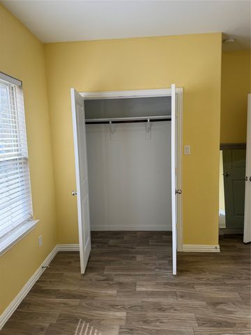 1010 Armstrong Road, Seagoville, TX 75159