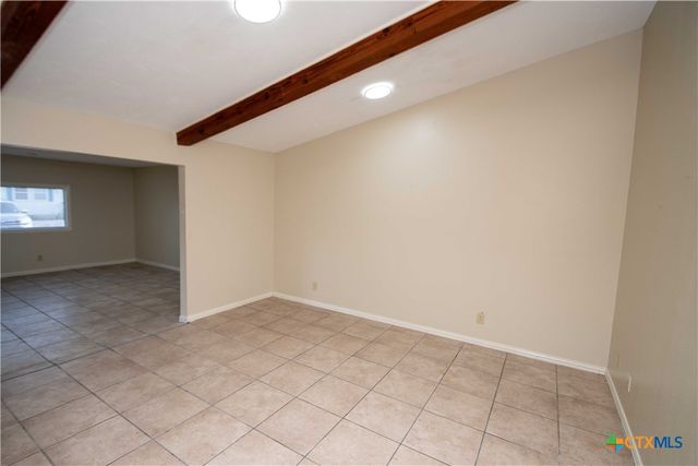 1101 Salem Road, Victoria, TX 77904