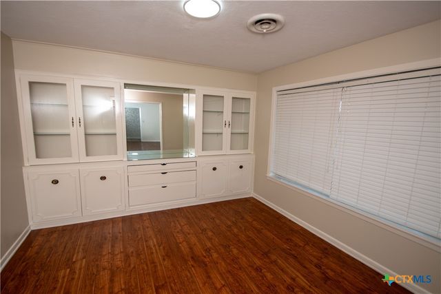 1101 Salem Road, Victoria, TX 77904