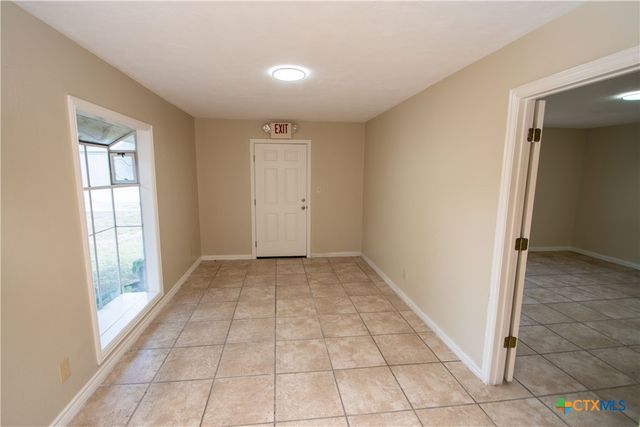 1101 Salem Road, Victoria, TX 77904