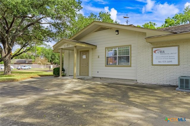 1101 Salem Road, Victoria, TX 77904