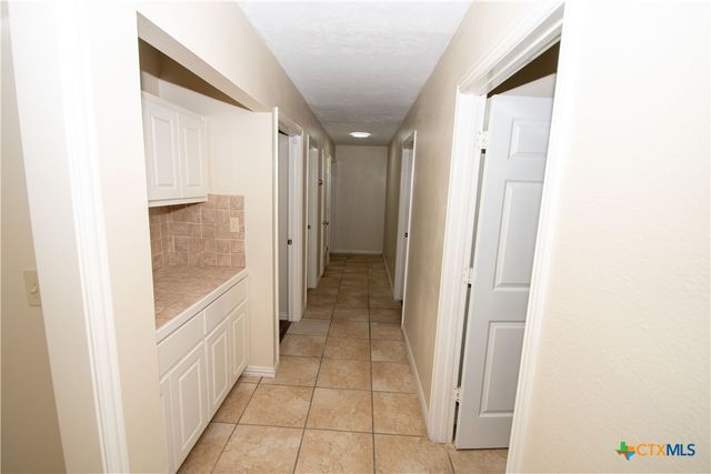 1101 Salem Road, Victoria, TX 77904