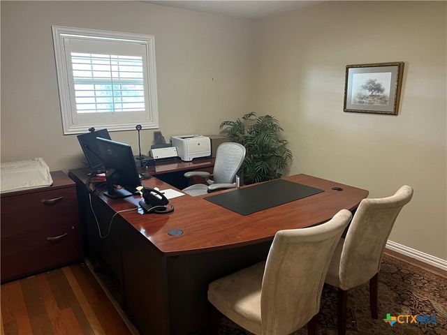 1101 Salem Road, Victoria, TX 77904